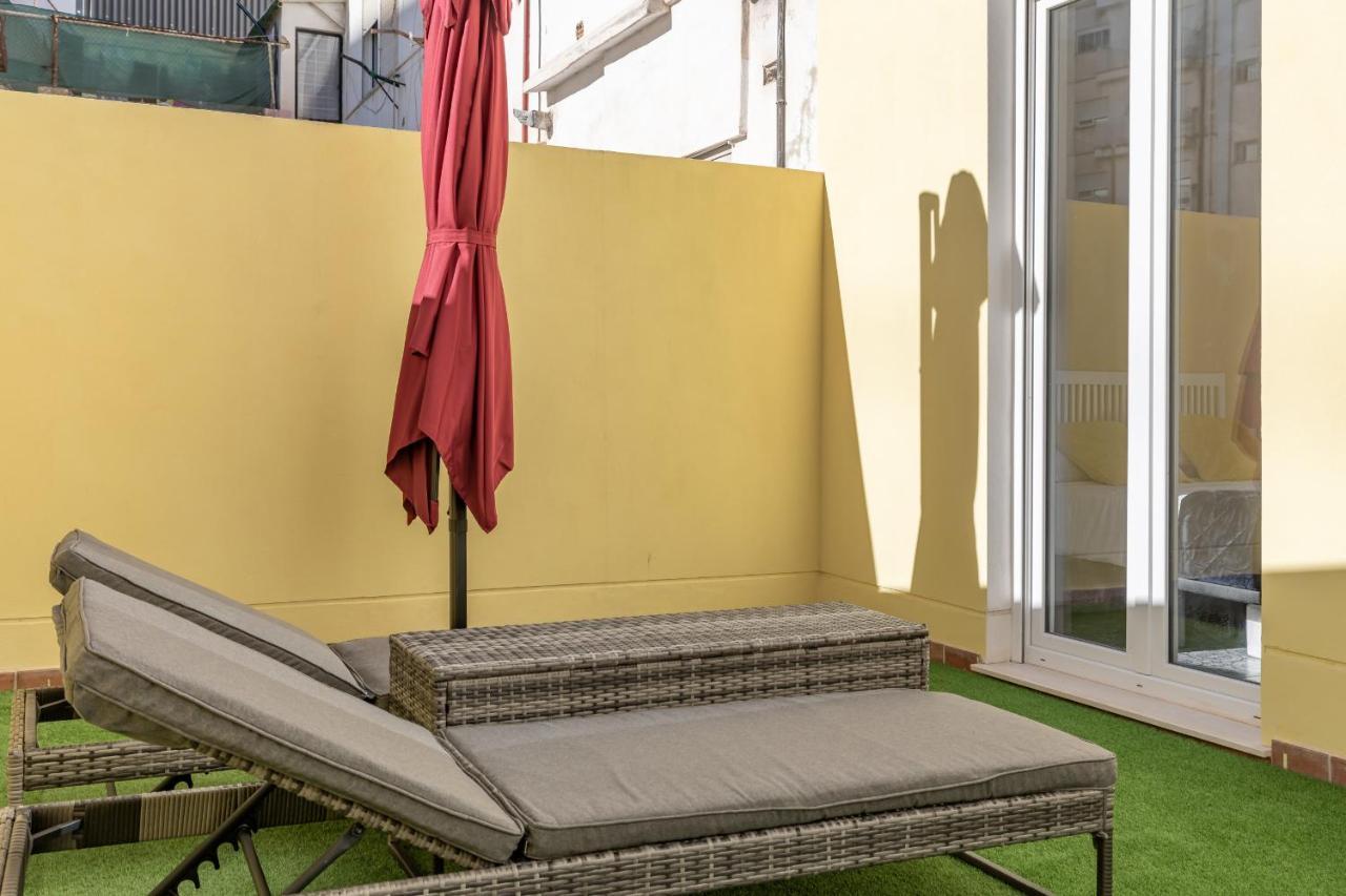 Marvellous With A Large Private Terrace Appart hôtel *